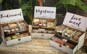 Las cajas Tradicional, Vegetaria y Love meat